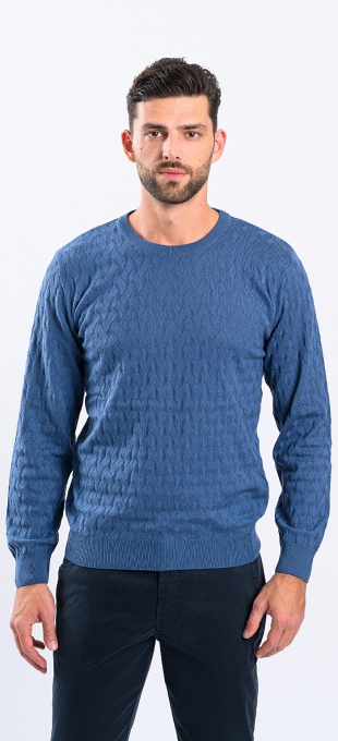 Blue knitted pullover