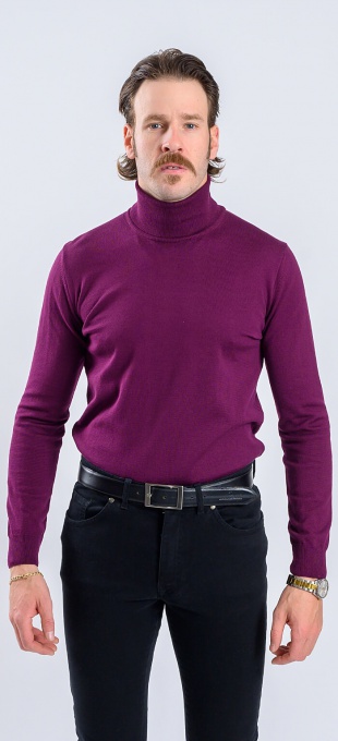 Burgundy red turtleneck